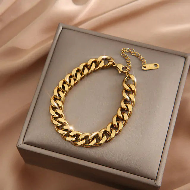 Pulsera de oro: elegancia atemporal para cualquier ocasión