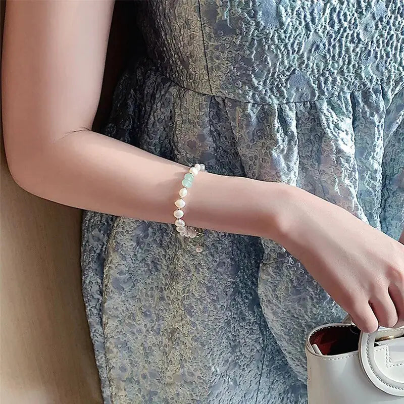 Pearl Bracelet: Timeless Elegance with a Modern Twist