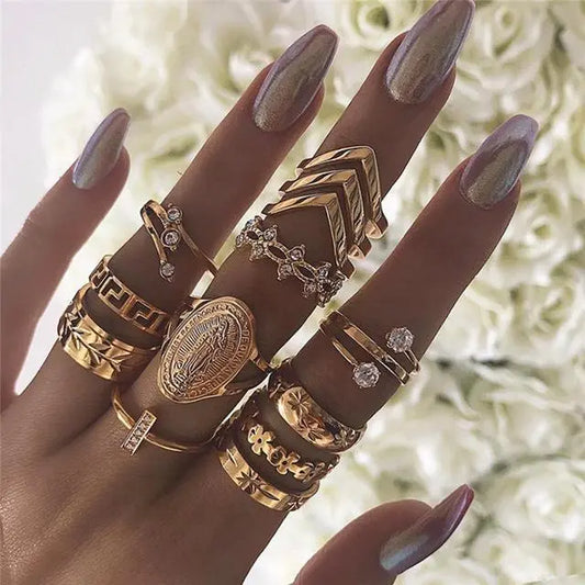 Medallion Ring Set: Elegance and Versatility Redefined