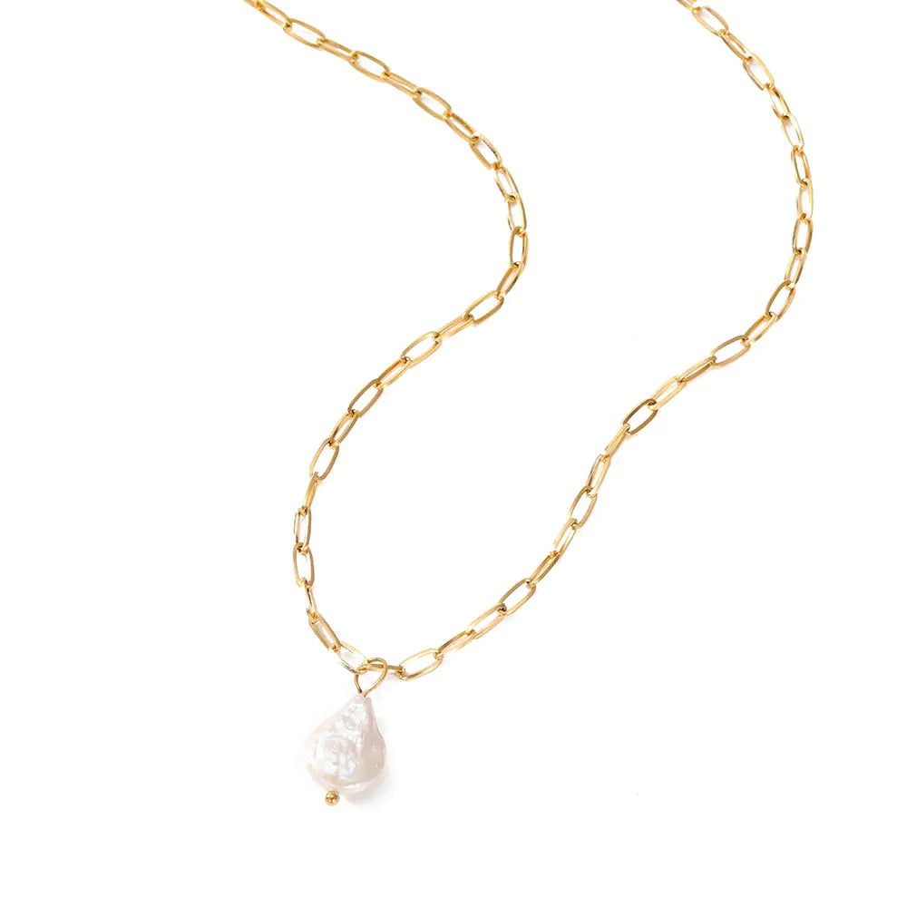 Lolita Link Chain Pearl Necklace: Effortless Elegance for Every Occasion