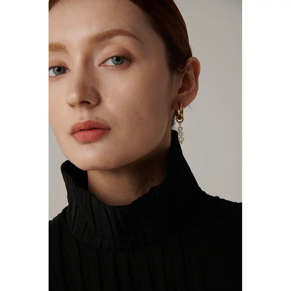 Natural Pearl Asymmetry Dangle Earrings: Modern Elegance with a Unique Twist