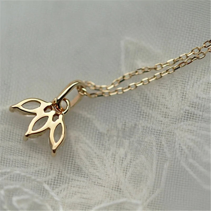 French Clover Pendant Necklace: A Timeless Symbol of Elegance