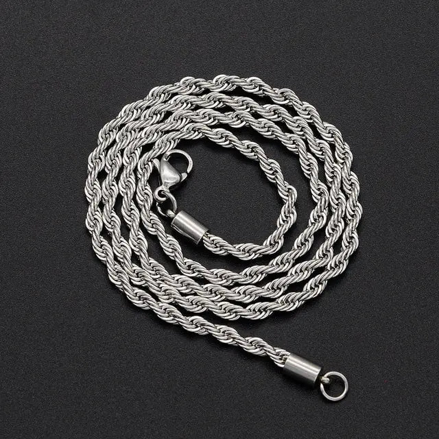 Rope Chain Necklace: Luxury Meets Enduring Style