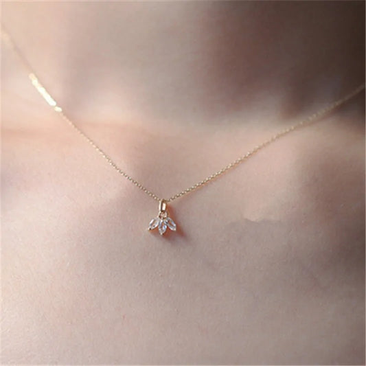 French Clover Pendant Necklace: A Timeless Symbol of Elegance