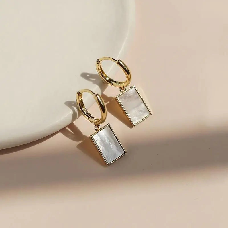 Square Elegance Earrings: Timeless Sparkle for Every Occasion