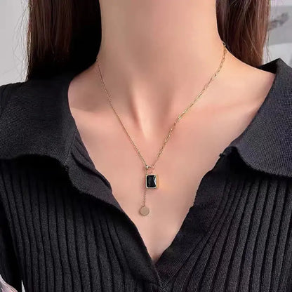 Black Gem Square Necklace: A Modern Statement of Elegance