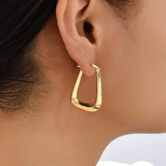 Statement Geometric Hoop Earrings: Bold and Elegant