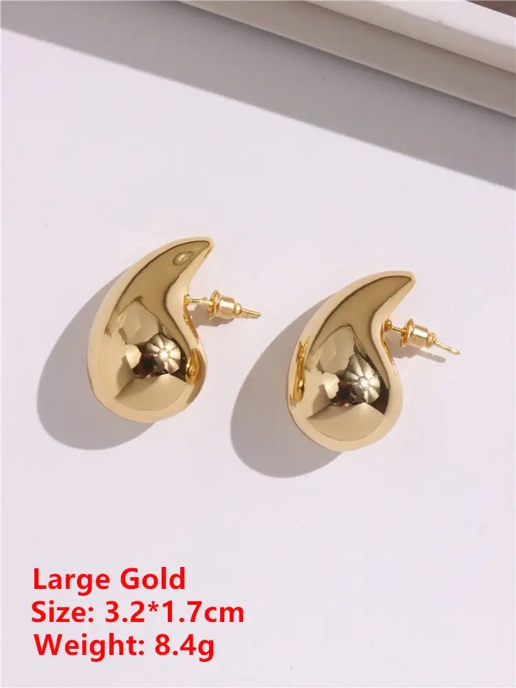 Lightweight Drop Earrings: Effortless Elegance, All-Day Comfort