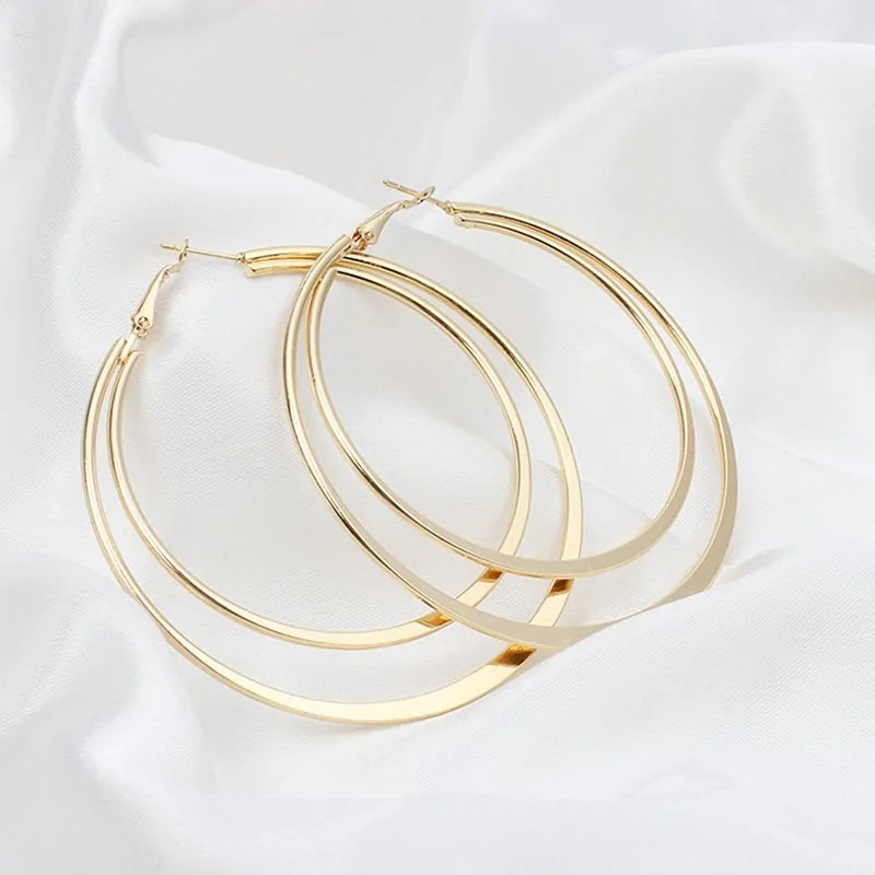 Big Hoop Circle Earrings: Bold Elegance, Contemporary Twist