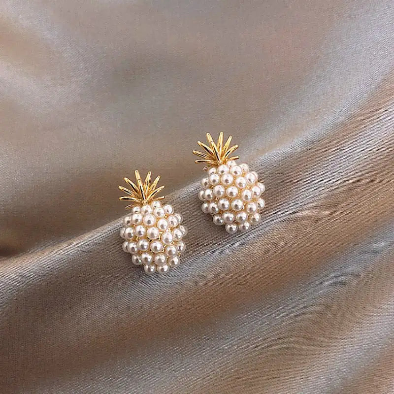 Pendientes de piña: un encanto tropical para cualquier ocasión