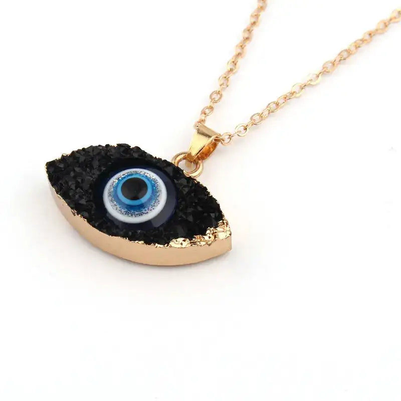 Turkish Evil Eye Pendant Necklace: A Bohemian Charm with Protection