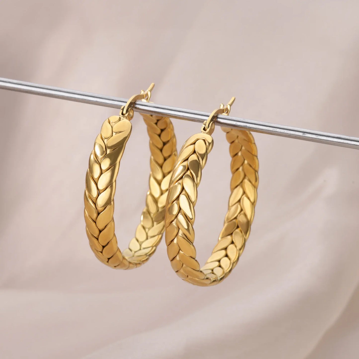 Classic Twist Earrings: Timeless Elegance for Every Occasion