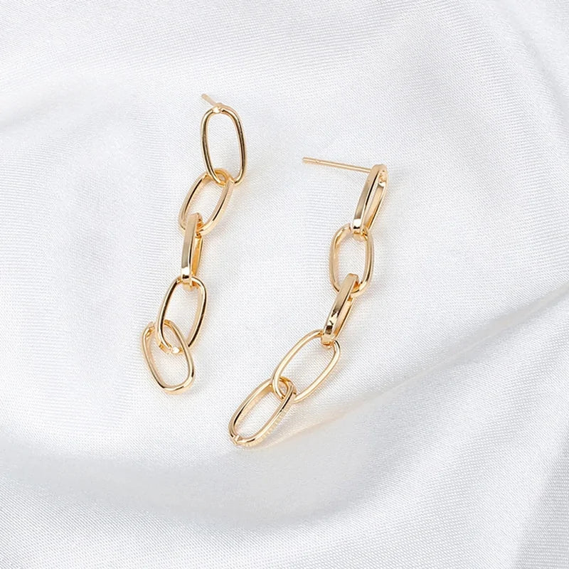 Big Hoop Circle Earrings: Bold Elegance, Contemporary Twist