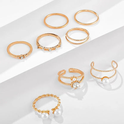 Golden Ring Set: Sophistication Meets Modern Glamour