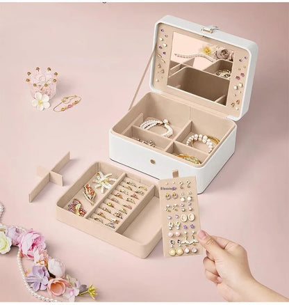 Clamshell Jewelry Box: Where Functionality Meets Luxury