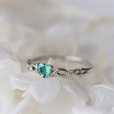 Simple Heart Ring: A Symbol of Love and Elegance