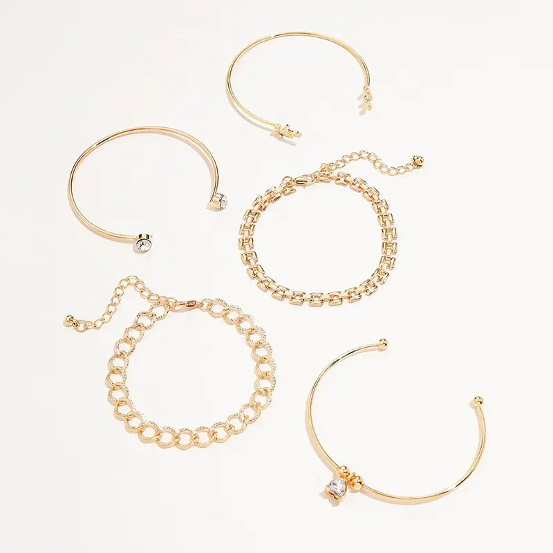 Trendy Chain Bracelet Set: Modern Sophistication Meets Bold Style