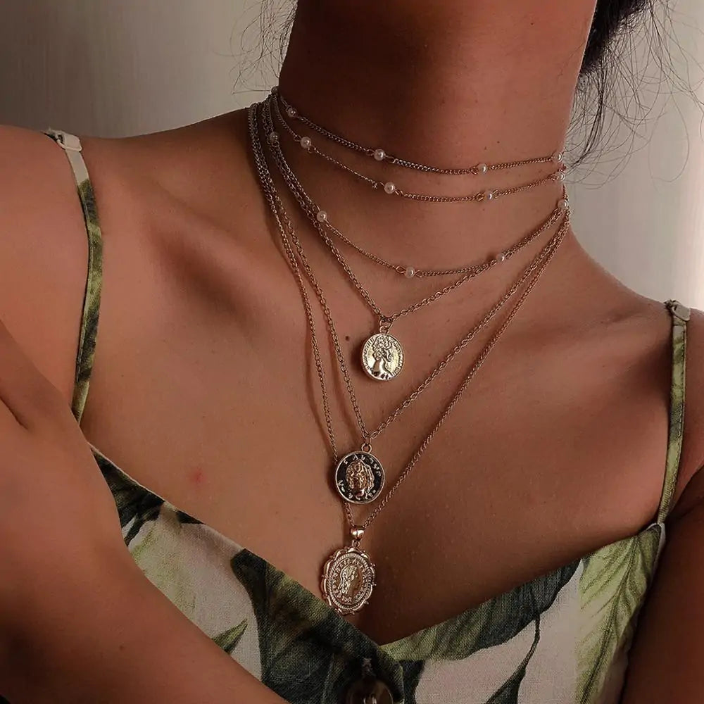 Choker-Anhänger-Halskette: Zeitloser Charme und moderne Eleganz