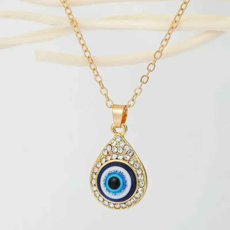 Turkish Evil Eye Pendant Necklace: A Bohemian Charm with Protection