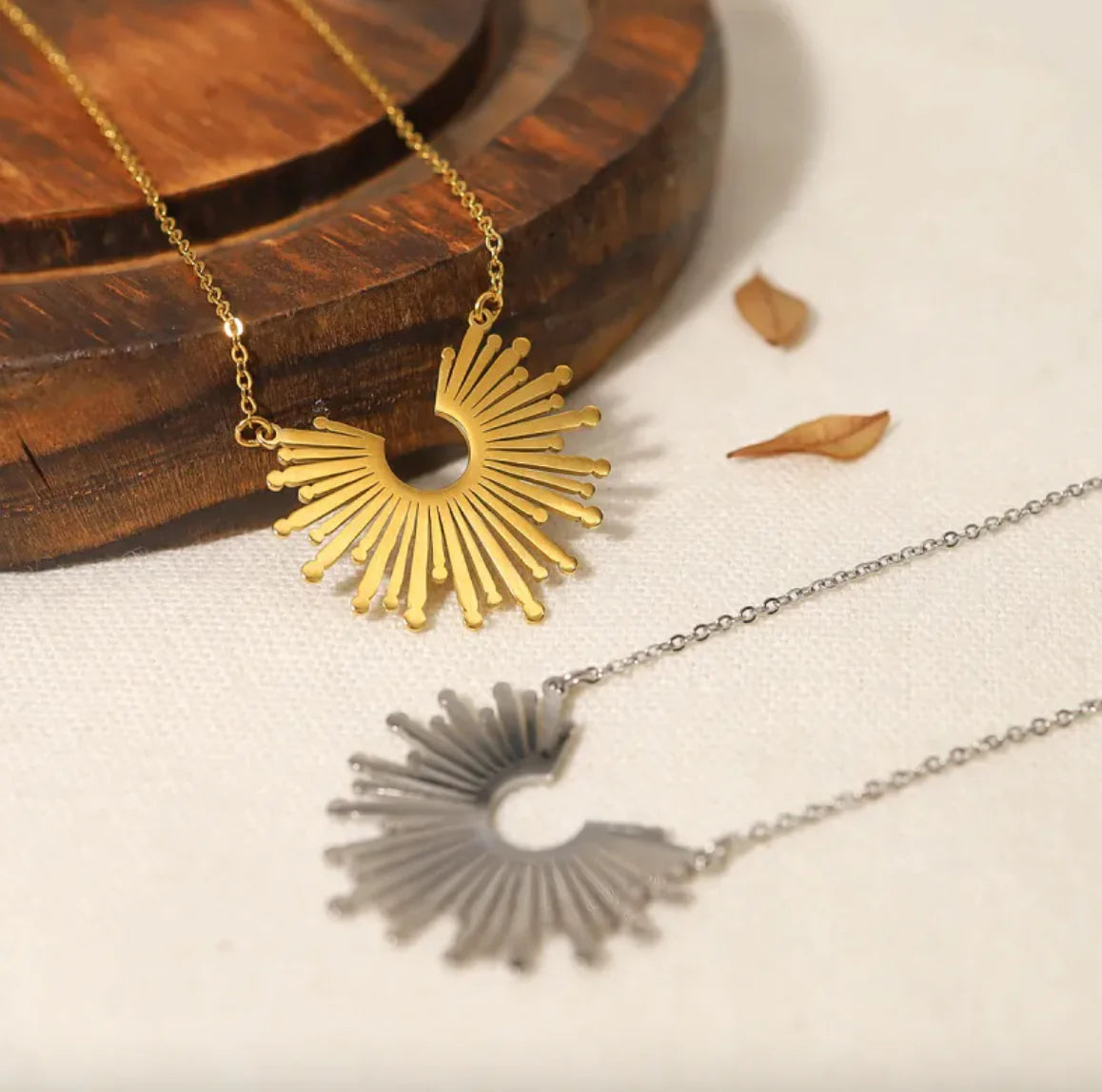 Gold-Plated Titanium Steel Sunflower Necklace: Radiate Joy and Elegance