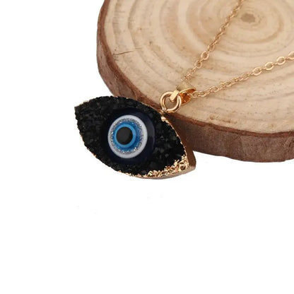 Turkish Evil Eye Pendant Necklace: A Bohemian Charm with Protection