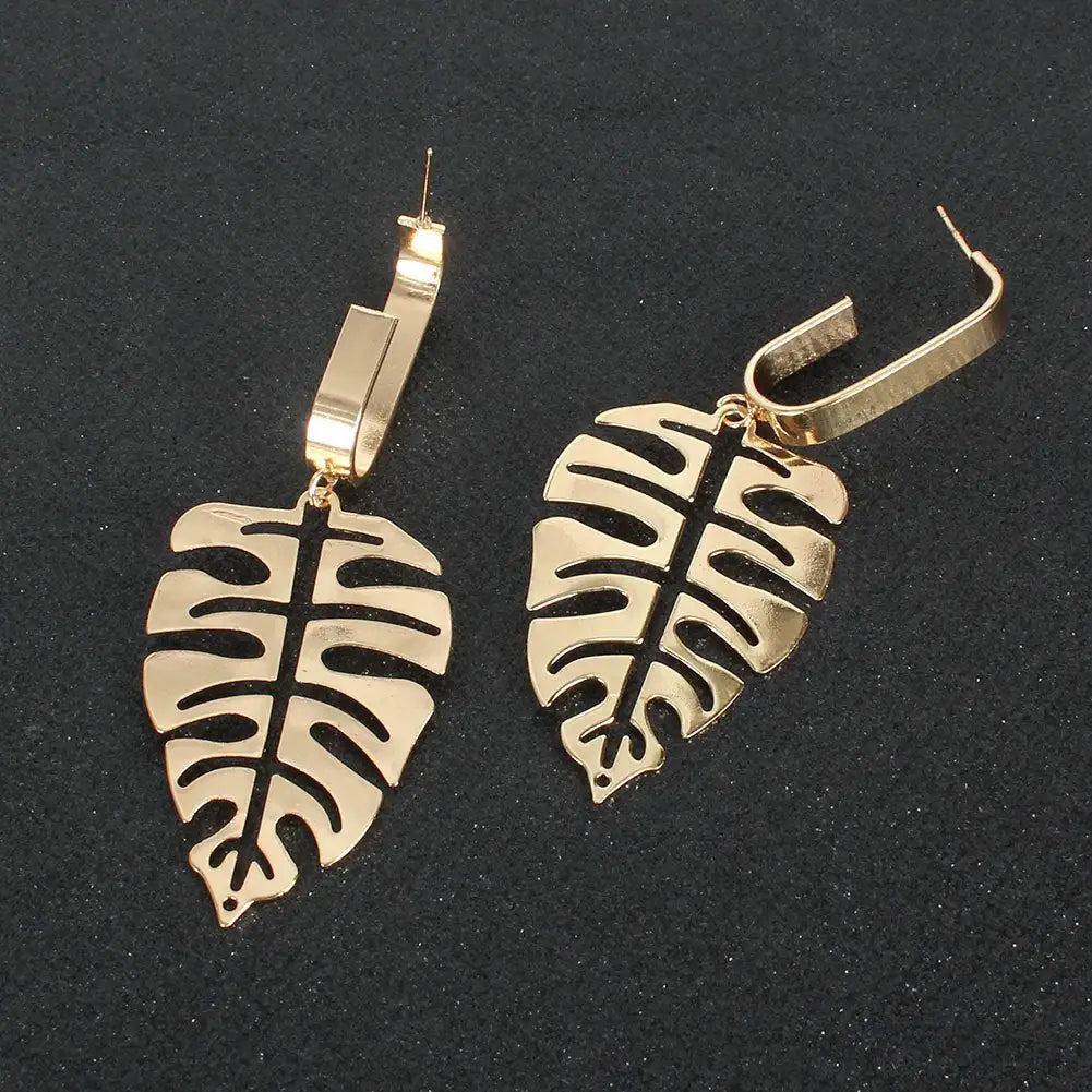 Golden Leaf Dangle Earrings: Timeless Elegance for Every Occasion