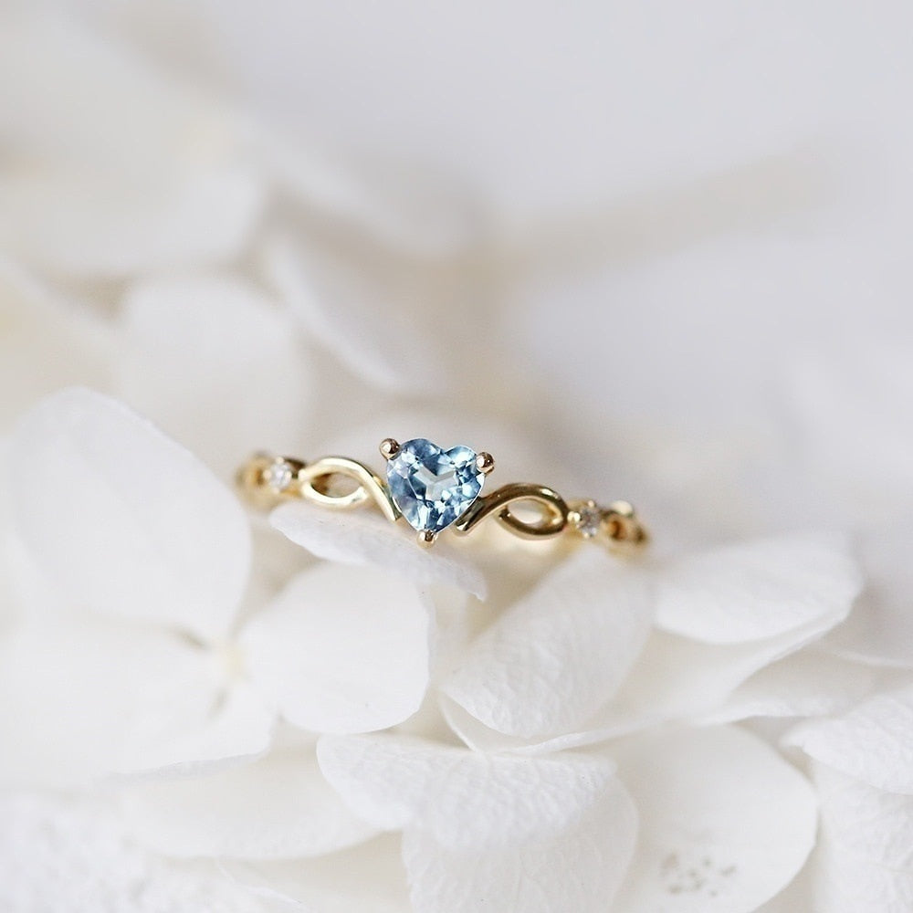 Simple Heart Ring: A Symbol of Love and Elegance