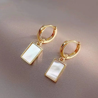 Square Elegance Earrings: Timeless Sparkle for Every Occasion