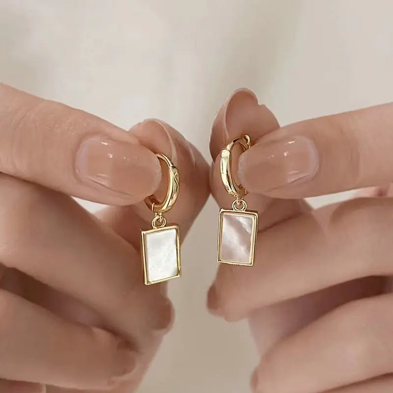 Square Elegance Earrings: Timeless Sparkle for Every Occasion