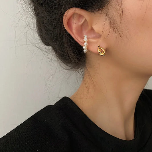 Simple Geometric Earrings: A Touch of Modern Elegance