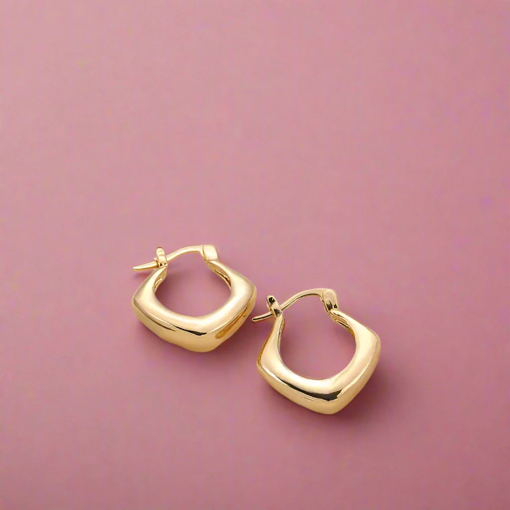 Statement Geometric Hoop Earrings: Bold and Elegant